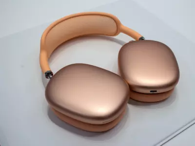 Сравнение между AirPods Max и AirPods Max 2 – заслужава ли си ъпгрейдът?