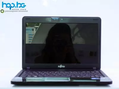 Лаптоп Fujitsu Lifebook PH530
