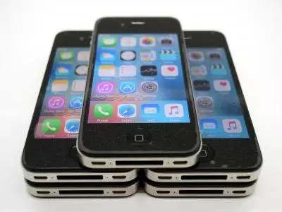 Apple iPhone 4s