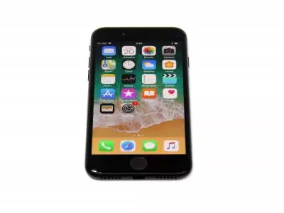 Смартфон Apple iPhone 7