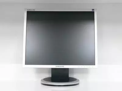 Монитор Samsung SyncMaster 940N