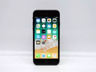 Apple iPhone 7