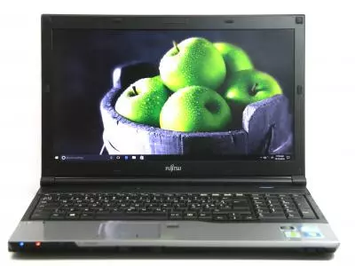 Mobile workstation Fujitsu Celsius H720