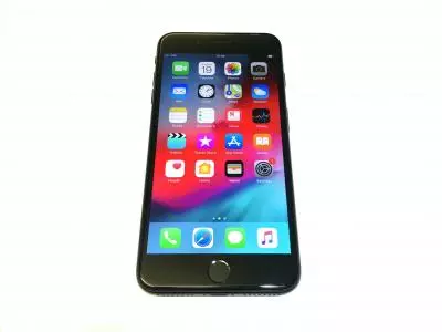 Смартфон Apple iPhone 7 Plus