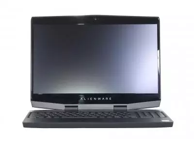 Лаптоп Alienware M15